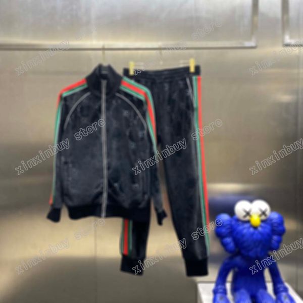 

21ss mens women designers tracksuits velvet fabric double letter emboss streetwear windbreaker fashion tracksuit men designer black blue xin, Gray