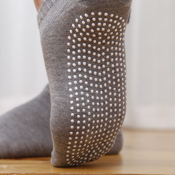 

1 pairs breathing for pilates antislip professional socks polyester anti-slip rubber dots indoor exercise men, Black