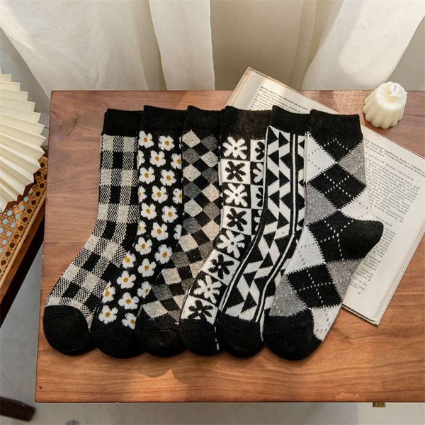 

style black white wool winter middle fashionable