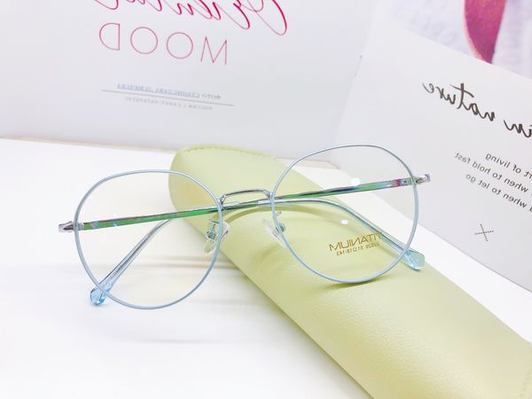 

new fashion pearlescent two color electroplated titanium for men's and women's myopia glasses non magnetic eye frame, White;black