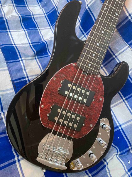 5 String Music Man Stingray Musicman Active Pickups 9V Guitarra Batteria Elétrica Baixo Guitarra em estoque 15111