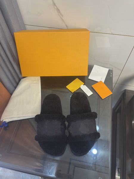 

luxury designer pool pillow mules women sandals summer sandal flat comfort mules padded front strap slippers fashionable easy-to-wear style, Black