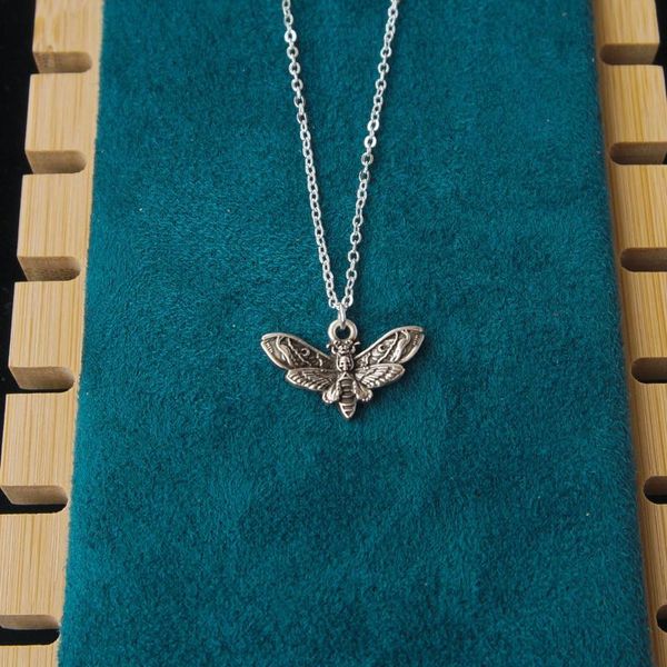 

chains mini death moth skull pendant necklace art gothic, Silver