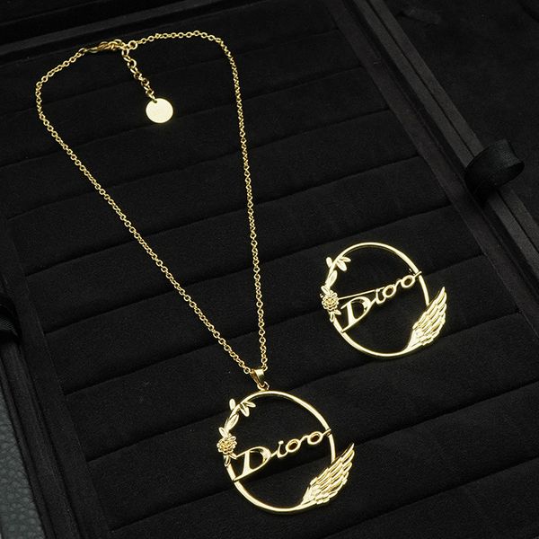 

new letter peacock tail necklace brooch brass gold plated jewelry, Silver