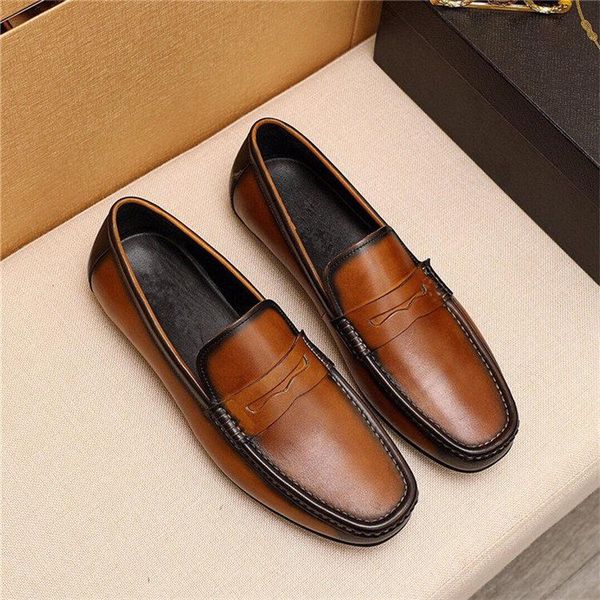 A1 Leder-Herren-Loafer, modische handgefertigte Mokassins aus weichem Leder, weiße Slip-On-Bootsschuhe für Herren