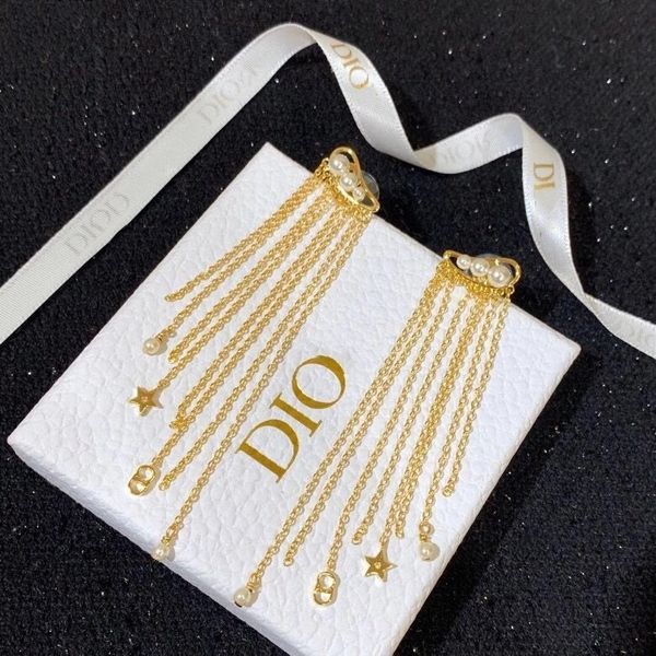 

d autumn winter 2021 dual use tassel pearl with design long family earrings, Golden