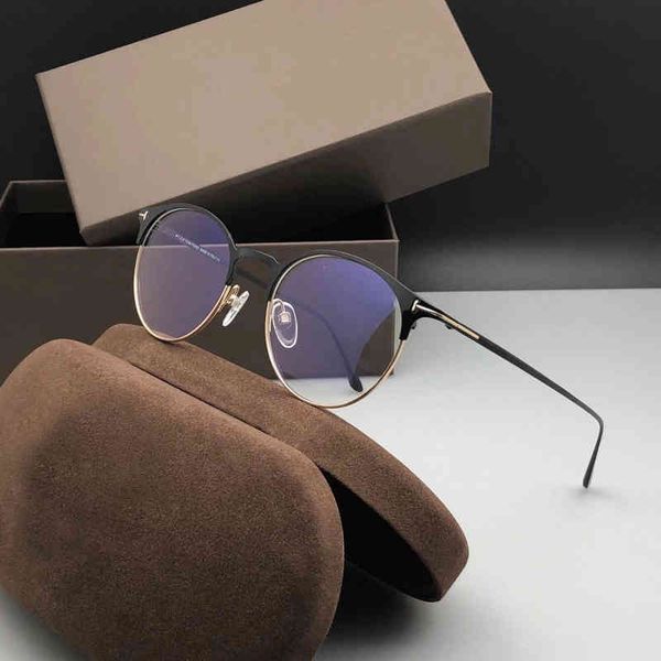 

2022 factory wholesale luxury designer glasses qulity women's glassestf titanium optical lenses for female and male vintage round frame, White;black