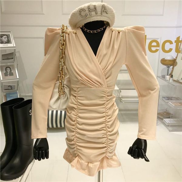 

bubble sleeve tight pleated hip dress women's winter 2021 new cross v-neck slim dress, Black;gray