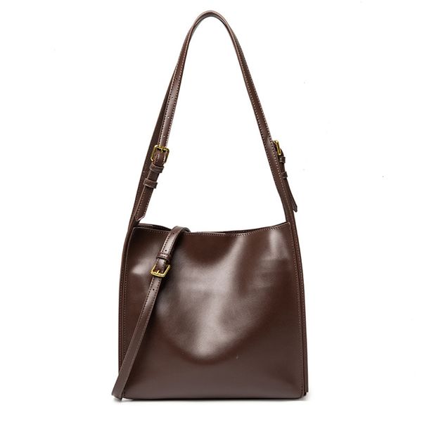 

fashion women's 2021 new fashion commuting autumn and winter single shoulder messenger personalized bucket large capacity tote bag
