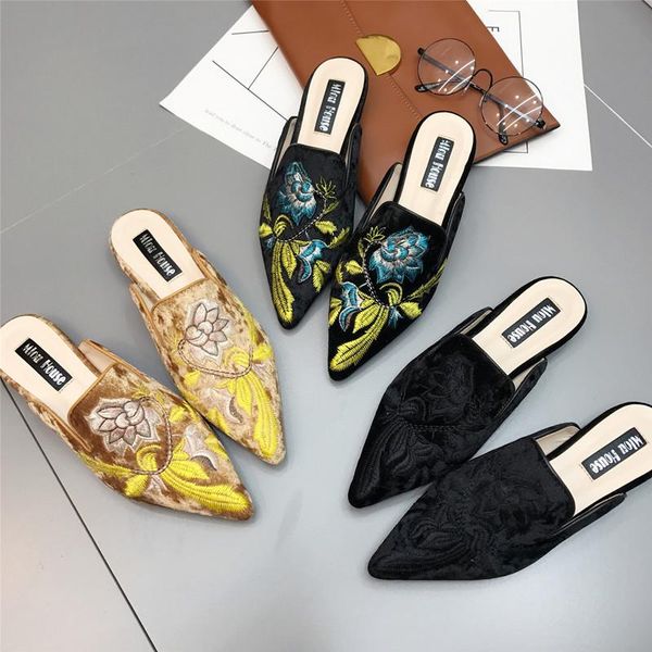 

2021 women velvet mules flower embroidery shoes summer pointed toe women slippers flat slip-on elegant ladies beach office shoes, Black