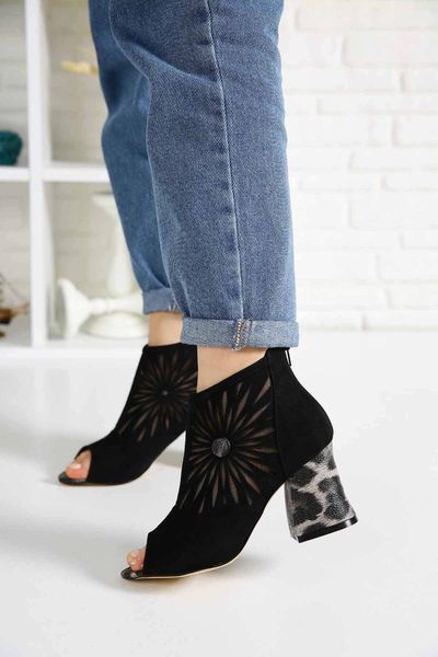 

sandals women's black suede tiger heels h311
