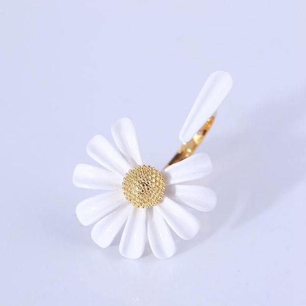 

cluster rings fresh and minimalist daisy flower ear nails, Golden;silver