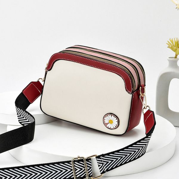 

fashion luxury handbags women daisy flowers shoulder bag women three-level space crossbody bags large capacity small square bag c0228