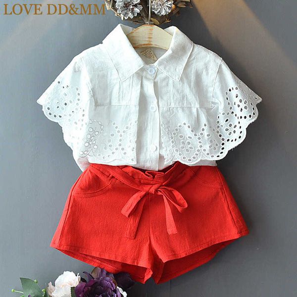 LOVE DDMM Mädchen Sets Sommer Kinderkleidung Mädchen Mode Openwork Spitze Seite Puppe Hemd + Shorts Ausländische Gas Anzug 210715