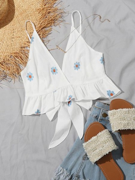 

ruffle hem flower embroidered cami 95gi#, White