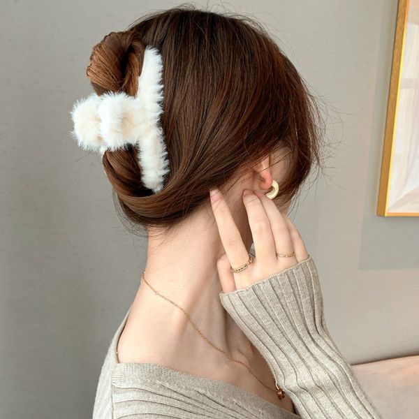 

barrettes hairpin girls' plush hair clip on the back of head, shark clip, versatile women's korean net red, accessories in 2021, Golden;silver