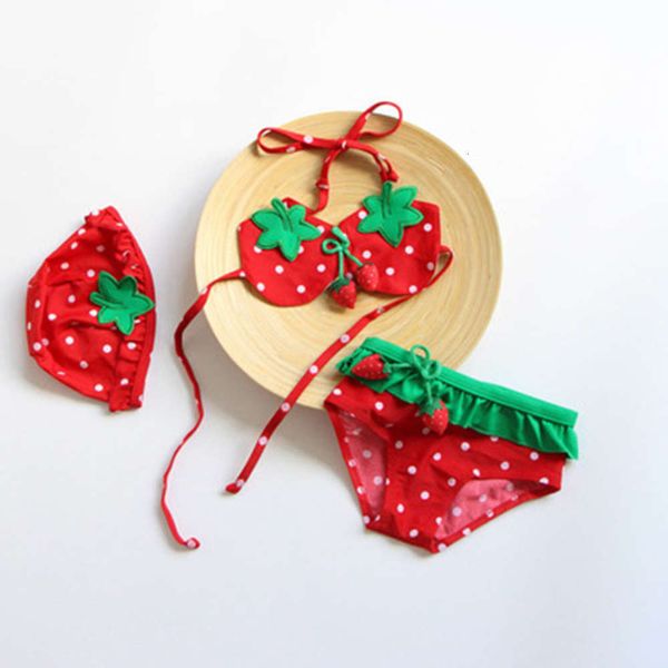 

korean children's swimsuit girl / baby bikini strawberry style, White;black