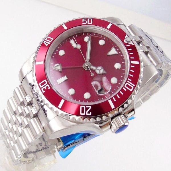 Armbanduhren, 40 mm, steriles rotes Zifferblatt, Leuchteinsatz, Lünette, Jubilee-Saphirglas, NH35-Datum, automatische Herrenuhr