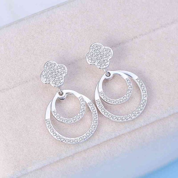 

s925 silver earrings with four leaf grass and tremella nails, Black