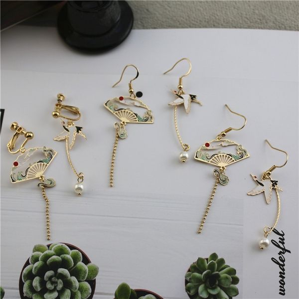 

royal fan national style, asymmetric rings, fairyland, flying crane, clip without ear hole, Black