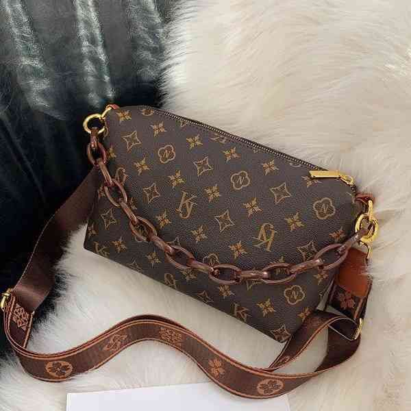 

2022 factory wholesale welcome to put on the shelf sewing synthetic leather single shoulder bag zipper single shoulder messenger others