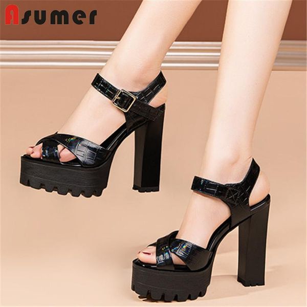 

sandals asumer 2021 fashion high heels platform ladies shoes patent leather buckle rome summer party, Black