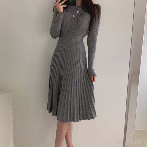 

2021korean chic french minority autumn and winter clothing temperament pleated slim knit bottomed skirt show thin sweater dress girl, Black;gray