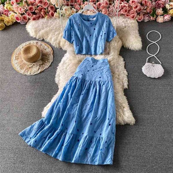 

summer boho embroidery hollow lace vacation suits o-neck short sleeve cropped +empire ruched split maxi skirt 2 piece sets 210602, White