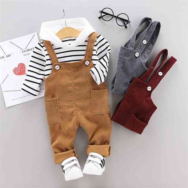 Primavera Autumn Baby Boys Girls Abbigliamento Neonato cotone a righe T Shirt Bib Pants 2pcs / Set Bambini indumento Bambini Bambini Casual Sport Suit 210528