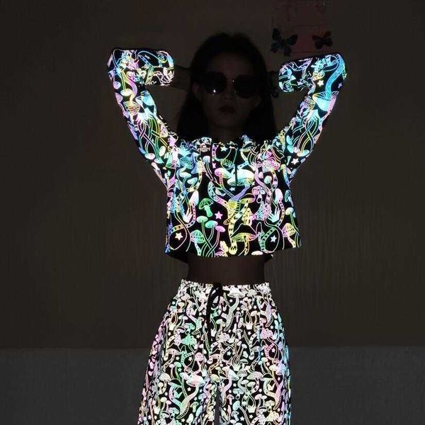 

fashion fleece hoodies spring and autumn thin cartoon mushroom color reflective women's sweater exposed navel tide hooded long sleeve, Black