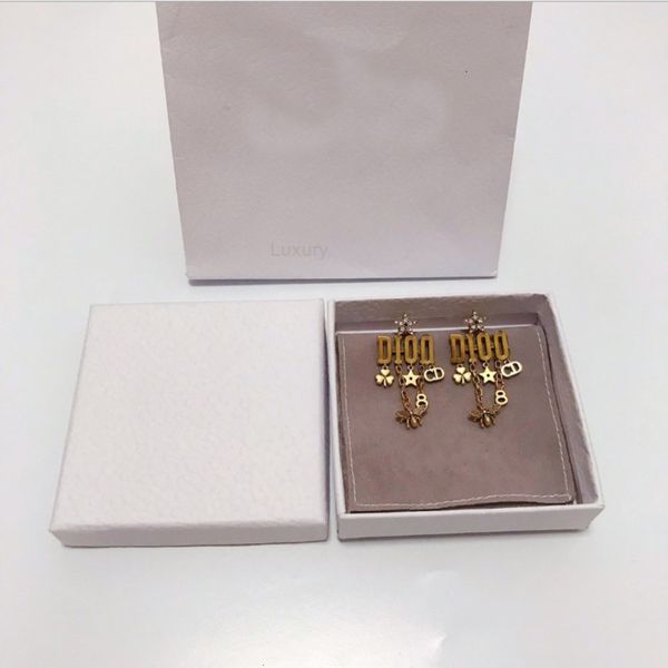 

fashion design luxury jewelry earrings chir dd home / d cd letter star tassel female net red temperament bronze, Golden