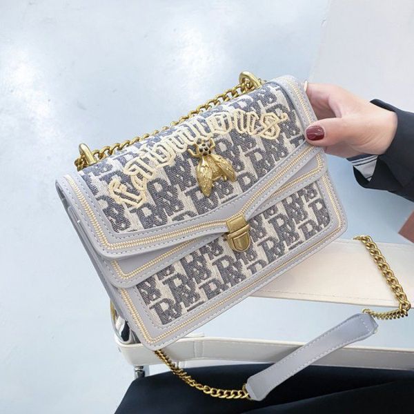 

luxury handbags women's 2021 new fresh messenger texture chain one shoulder bag fashion