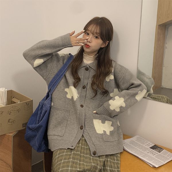 

2021 new autumn and winter loose retro pine cone buckle lapel puzzle jacquard sweater open stitch jacket women k1ef, White;black
