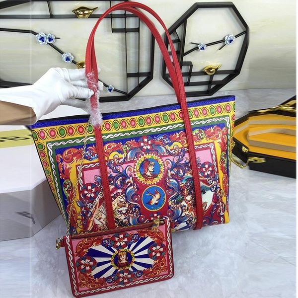 

evening bags retro print, design style, leather shopping bag, large capacity, ladies handbag, with a female purse inside
