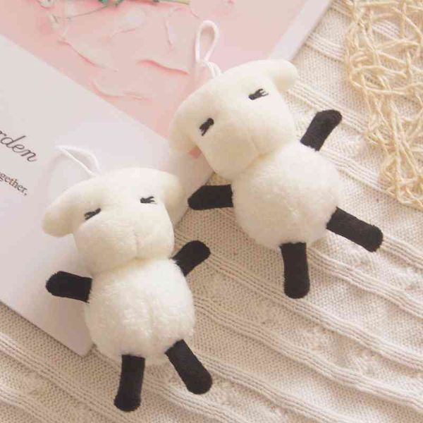 

tfboys thousand seal will be together with a sheep easy closing pendant plush doll gift