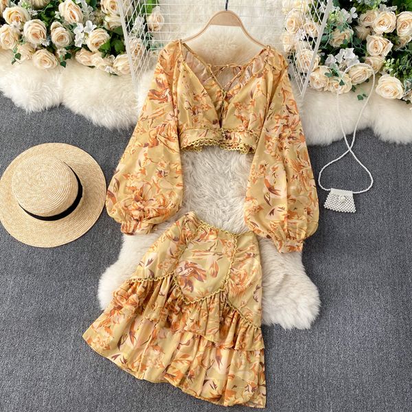 

2021 autumn bohemian vacation beach two piece set v-neck long sleeve short and ruffle hem mini skirt female chiffon suit j2ze, Black;gray