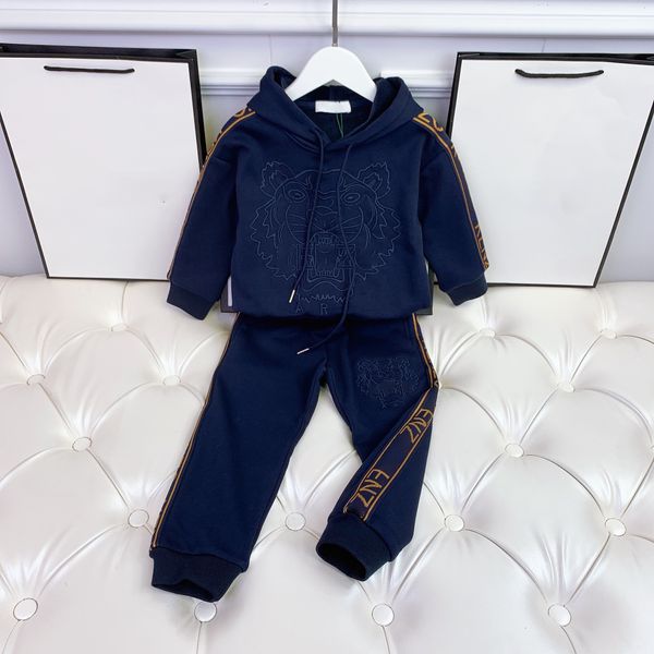 Set di abbigliamento designer blu navy kid baby kids con cappuccio+pantaloni ricami tigre neri plus cashmere per bambini abiti di marca di marca tees cotone taglia 100-150