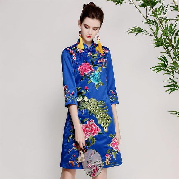 

2021 luxury party modern embroidery floral qipao dress for lady women, Red