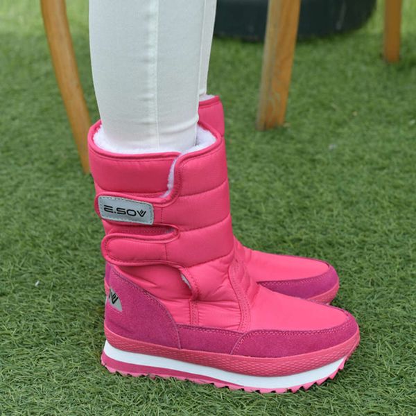 

designer and warm, with antiskid waterproof plush soled thick short snow boots in winter, White;red