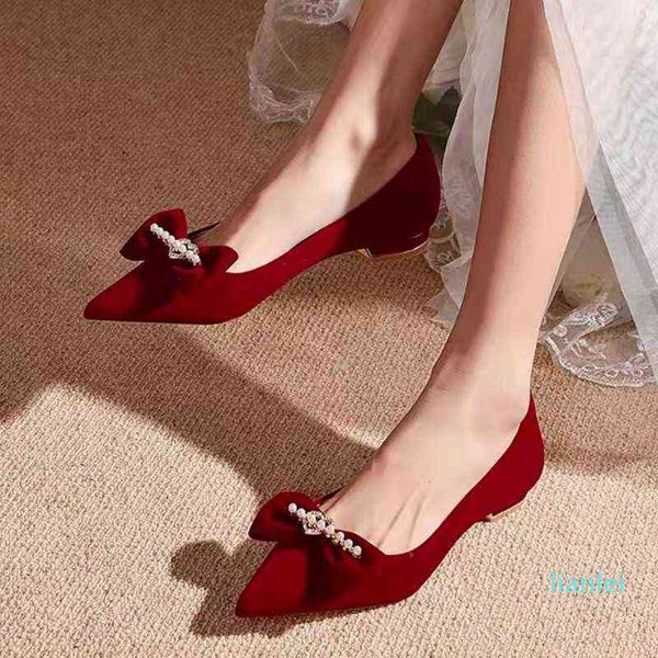 Mulheres de salto alto Bombas femininas sapatos lisos moda frisado vermelho com salto Único pontas de pés arco baixo casamento 1130