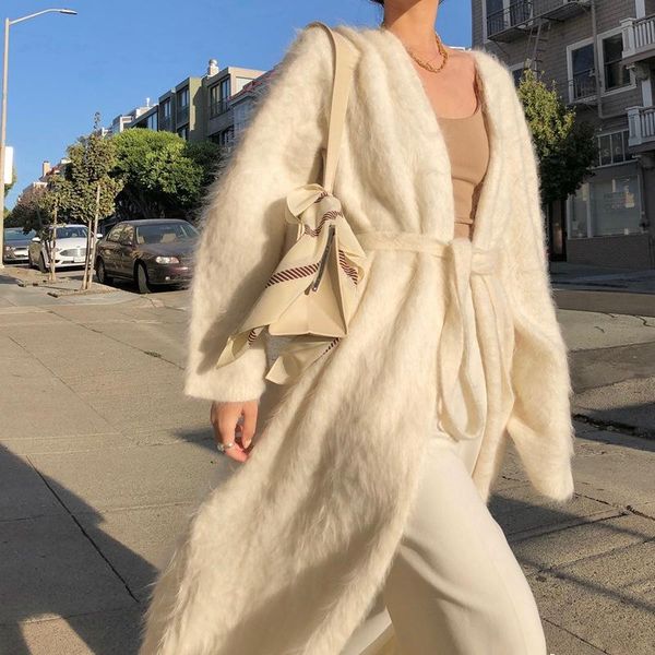 

2021 autumn and winter new fashion lace v-neck knitted long cardigan temperament versatile loose sweater women, White
