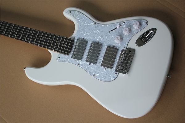 

st electric guitar white color maple fingerboard chrome hardware guitarar