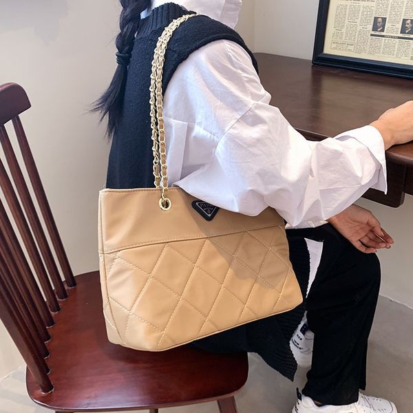 

handbag luxurys bags designer tote bag branded crossbody design giovanni style fashion simple solid color chain prad same single