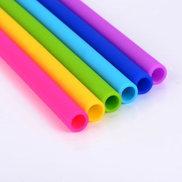 

colorful reusable food grade silicone drinking straws with cleaning brushes new design ffa404 360pcs