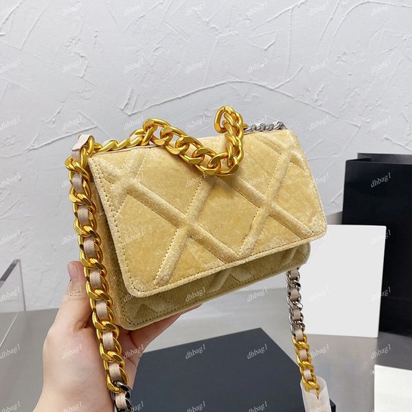 

2021 fall winter 19 series bags quilted wallet with chain totes cross body shoulder famous designer purse card holder outdoor sacoche velour
