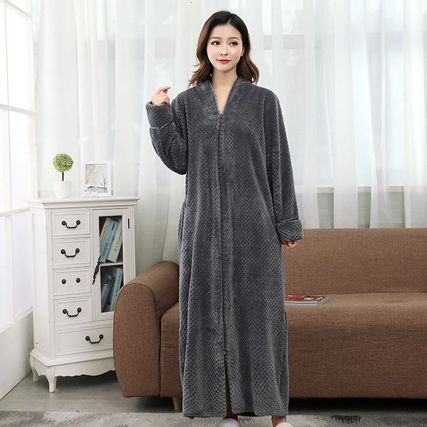 

2021 new female autumn long oversized solid flannel sleepwear thicken v neck loosely bathrobe ladies'bath scug, White