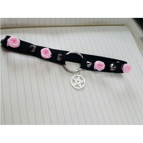 

spiked obedient princess pentagram collar, Black;white