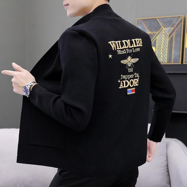 

2021 european and american new men's knitted cardigan korean embroidered bee jacket youth sweater jackets, White;black