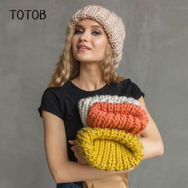 

2021 new trend outdoor wild thick wool knit hat knit hat winter warm plus velvet solid color simple earmuffs ladies, Blue;gray