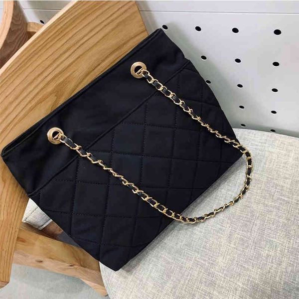 

outlet shopping parachute in nylon p three stray lingge chain storage bags big one shoulder straddle women's bag yw yw luxurys designer